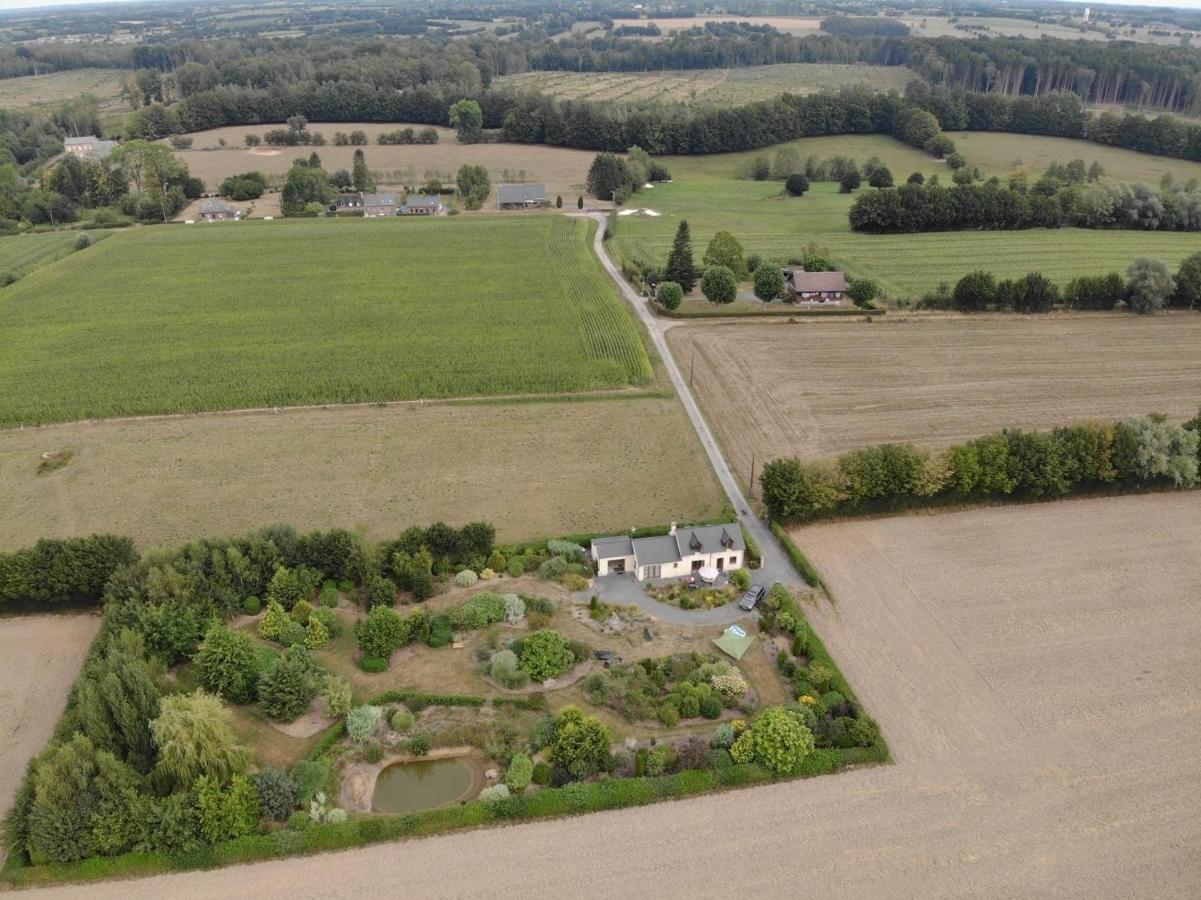 Gite La Grenouillere Esqueheries Exterior photo