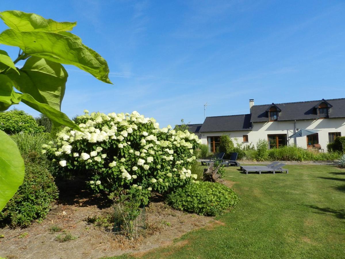 Gite La Grenouillere Esqueheries Exterior photo