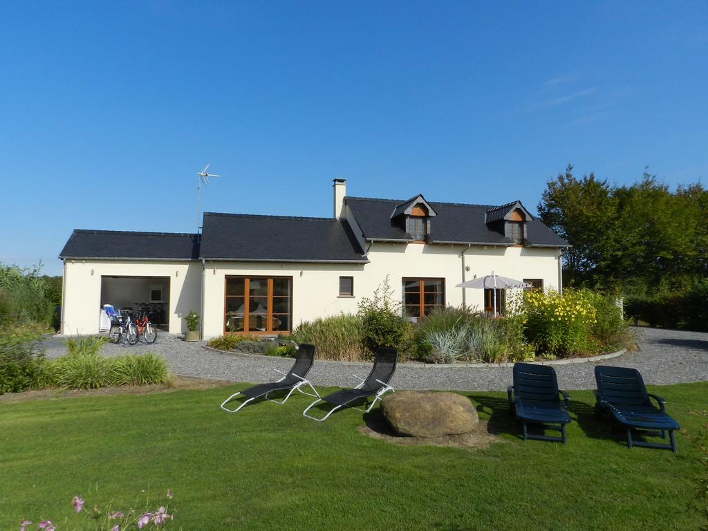 Gite La Grenouillere Esqueheries Exterior photo