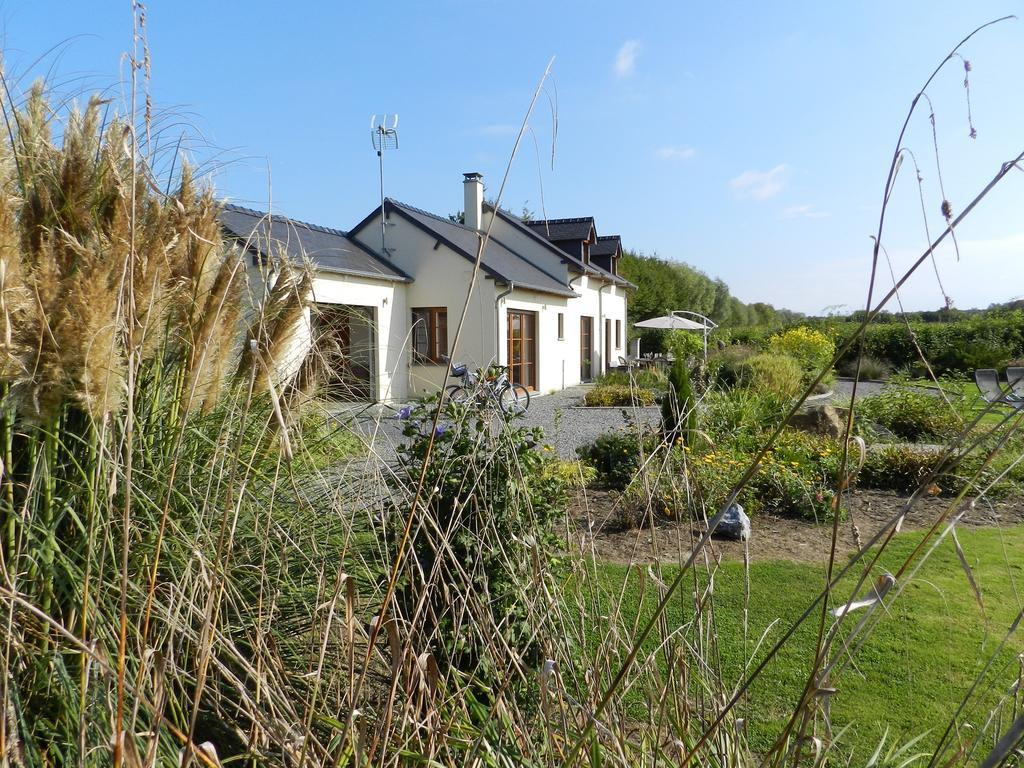 Gite La Grenouillere Esqueheries Exterior photo