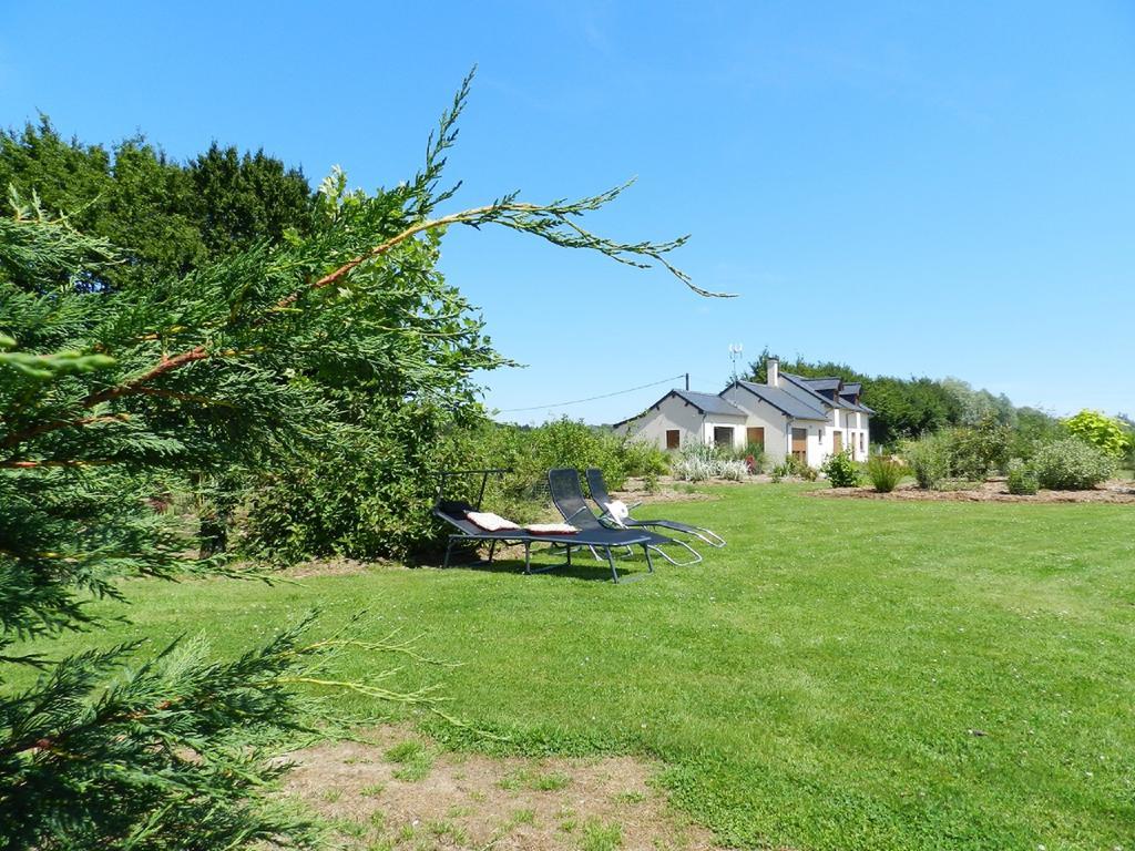 Gite La Grenouillere Esqueheries Exterior photo